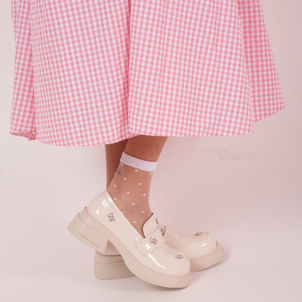 Mocasines charol crema con apliques mariposa