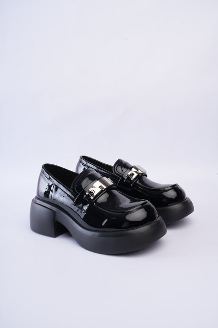 Mocasines chunky de charol negro