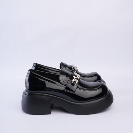 Mocasines chunky de charol negro