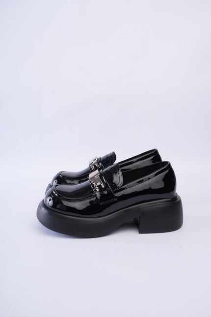 Mocasines chunky de charol negro