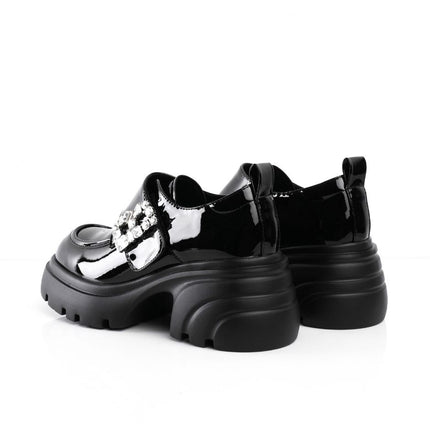 Mocasines de charol negros y herraje