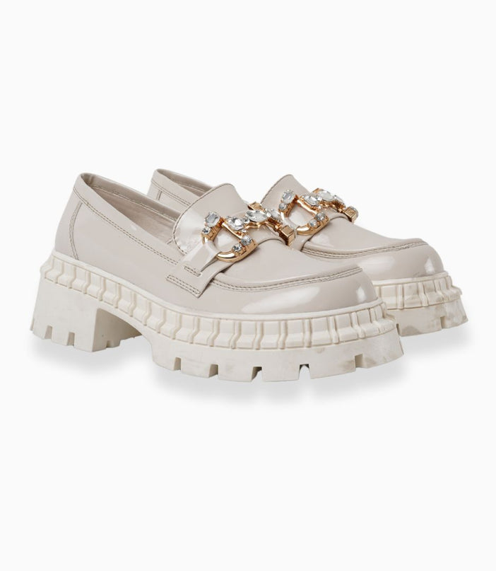Mocasines hueso con hebilla