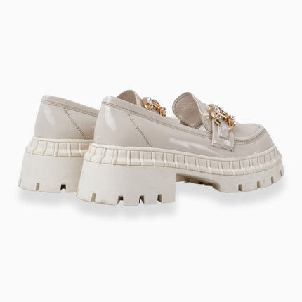 Mocasines hueso con hebilla