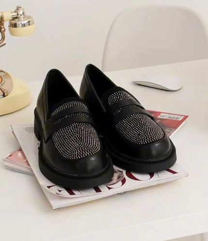 Mocasines negros bajos con brillos