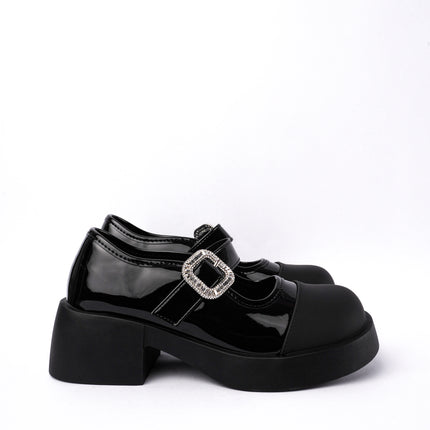 Mocasines negros charol con correa