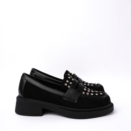 Mocasines negros con apliques plata