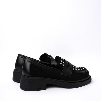 Mocasines negros con apliques plata