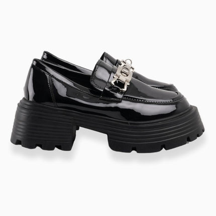 Mocasines negros con plataforma y hebilla plata