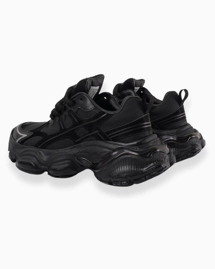 Tenis negros plataforma y detalles