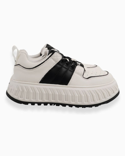 Tenis Blancos y Negros Chunky