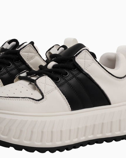 Tenis Blancos y Negros Chunky