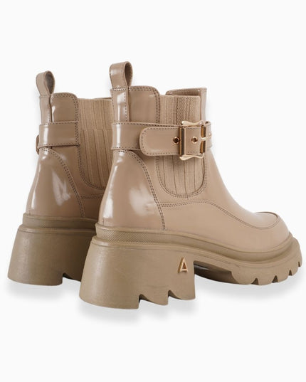 Botín beige liso x charol
