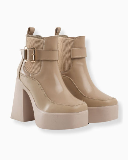 Botín plataforma beige brillante