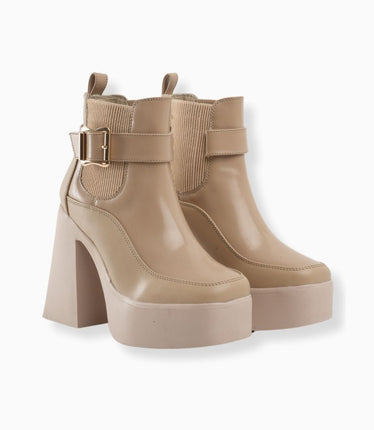 Botín plataforma beige brillante