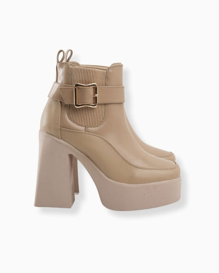 Botín plataforma beige brillante