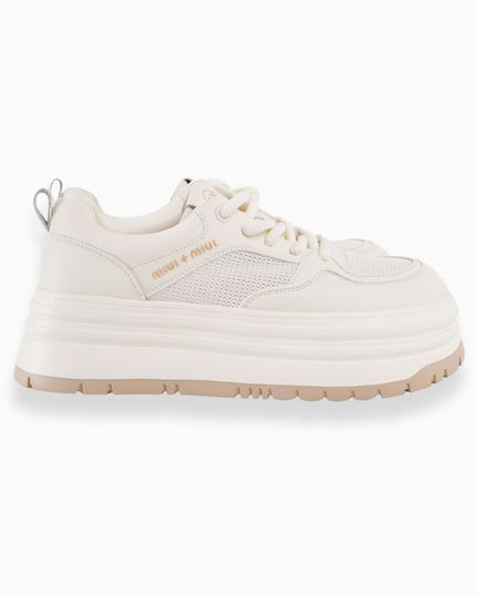 TENIS CREMA de Plataforma con Detalles en Malla