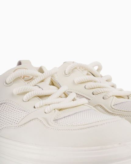 TENIS CREMA de Plataforma con Detalles en Malla