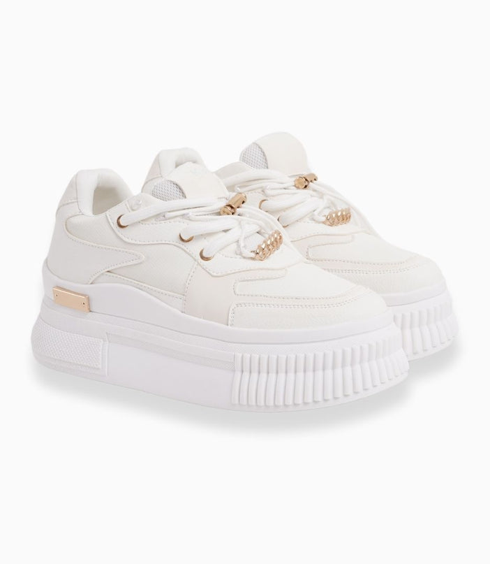 Tenis BLANCOS de Plataforma con Detalles Dorados