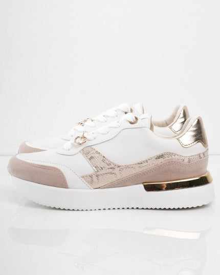 Tenis blancos con print y puntera beige