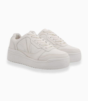 Tenis BLANCOS con Detalles Metálicos