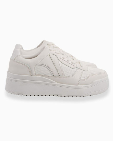 Tenis BLANCOS con Detalles Metálicos