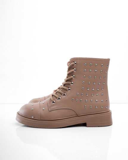 Botines taupe bajos taches