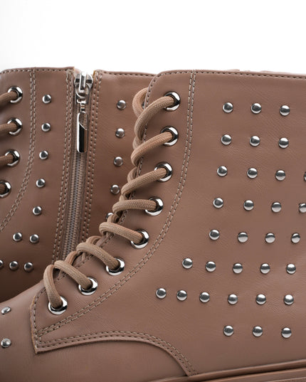 Botines taupe bajos taches