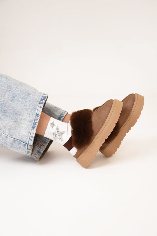 Suecos ugg tabaco peluche