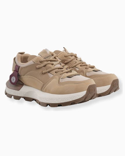 tenis Beige con detalles en diferentes tonos