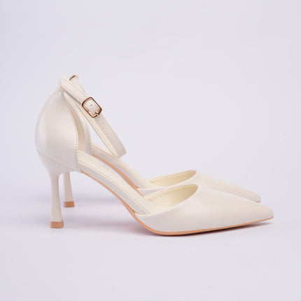 Tacones altos blancos con correa