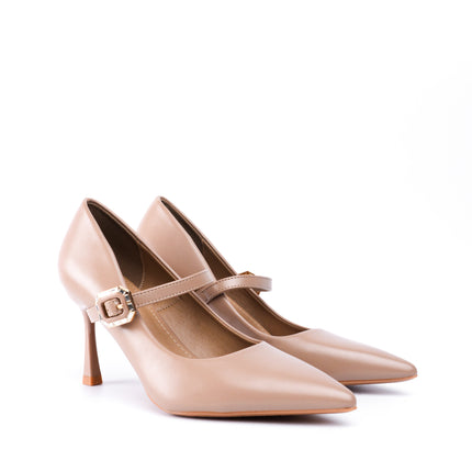 Tacones beige con hebilla cruzada