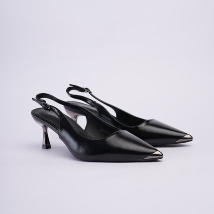 Tacones negros bajos con correa