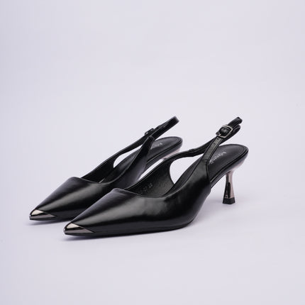 Tacones negros bajos con correa
