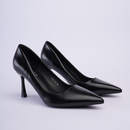 Tacones negros clásicos matte