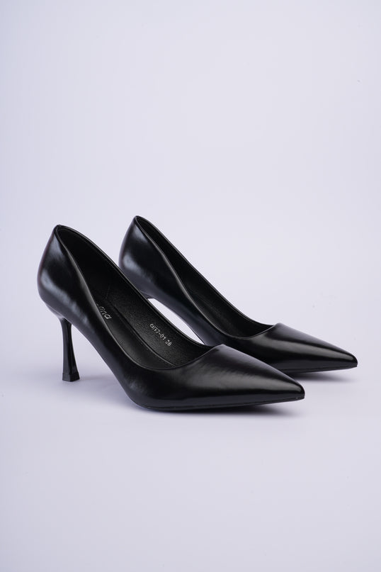Tacones negros clásicos matte