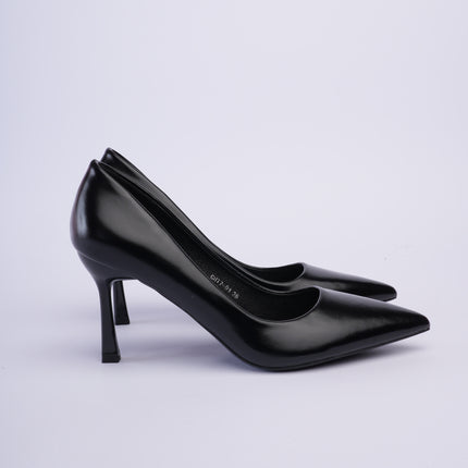 Tacones negros clásicos matte