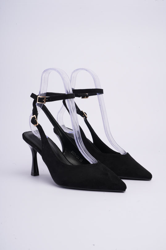 Tacones negros con hebilla removible