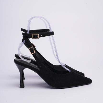 Tacones negros con hebilla removible
