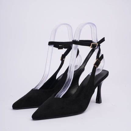 Tacones negros con hebilla removible
