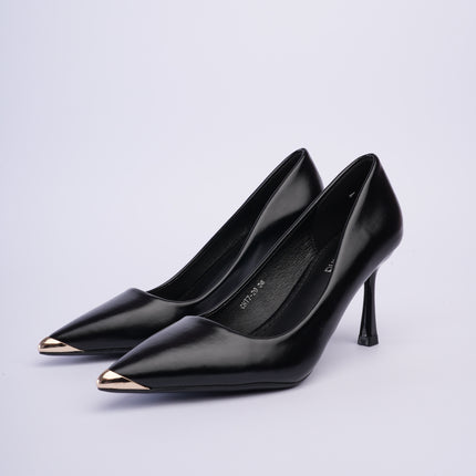 Tacones negros de aplique en punta