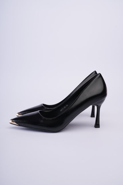 Tacones negros de aplique en punta