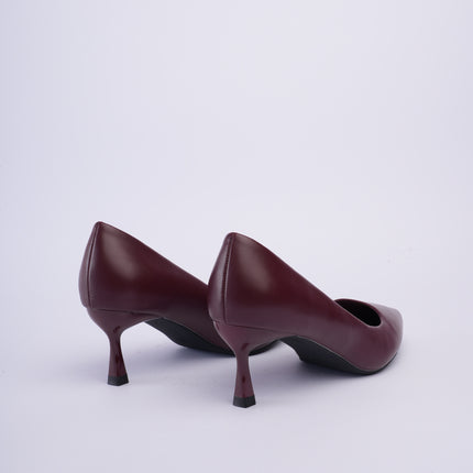 Tacones vinotinto elegantes altura media