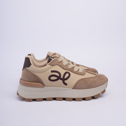 Tenis altos café con beige