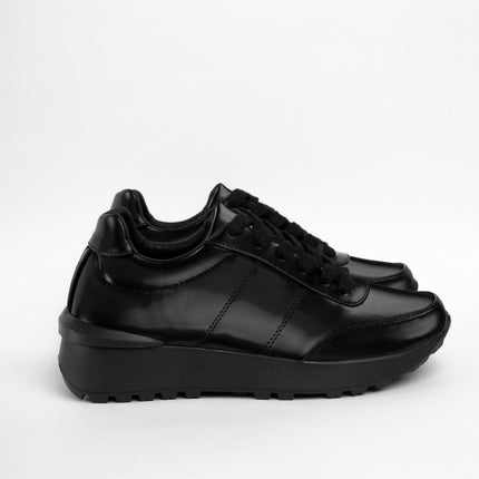 Tenis bajos negros brillantes