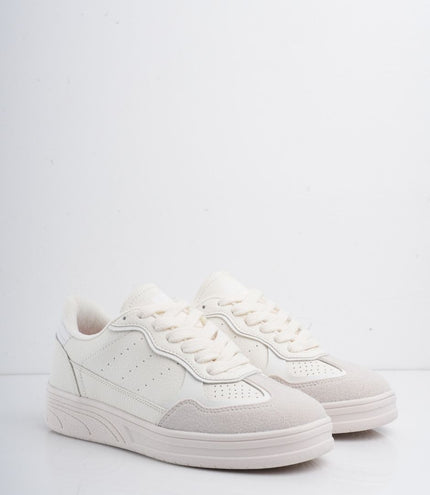 Tenis básicos blancos planos