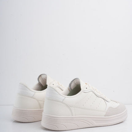 Tenis básicos blancos planos