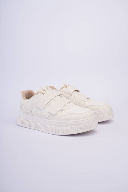 Tenis beige clásicos con doble velcro