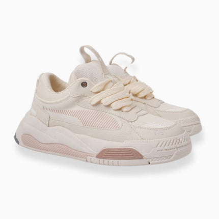 Tenis beige con detalles rosa