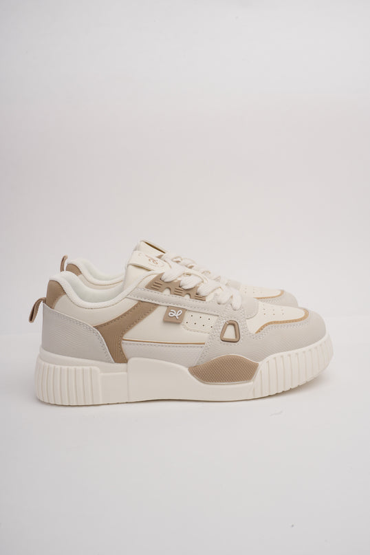 Tenis beige con gris y detalles café