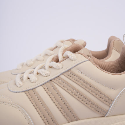 Tenis beige con kaki